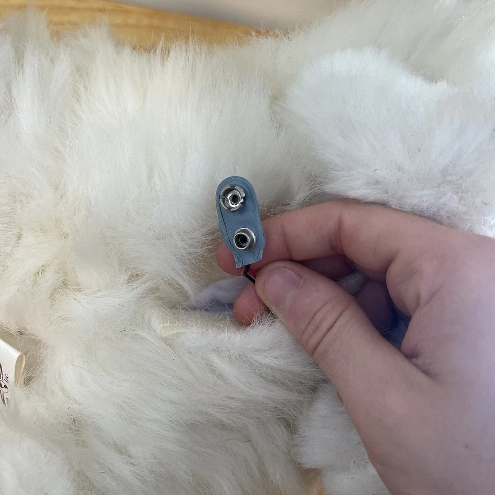 Vintage 1986 PrrrL Ventures Inc Purring White Persian Plush Cat Blue Eyes